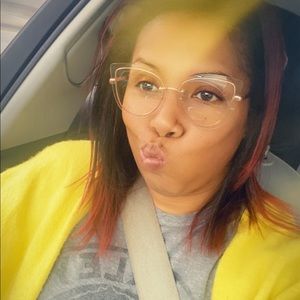 Meet your Posher, Brittney